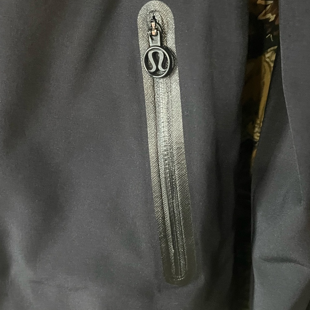 Lululemon Harmony Black Jacket Asymmetrical Zip Funnel Neck Soft Shell Size 8 - Picture 7 of 10